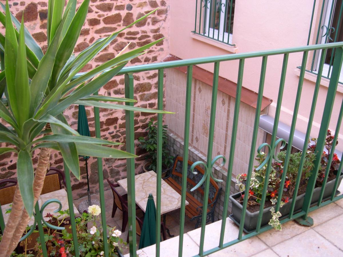 Hotel L'Ostalou Issoire Esterno foto