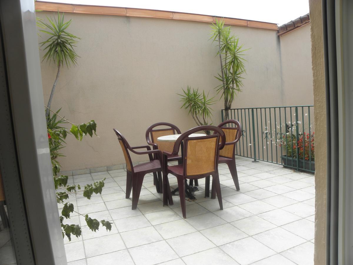 Hotel L'Ostalou Issoire Esterno foto